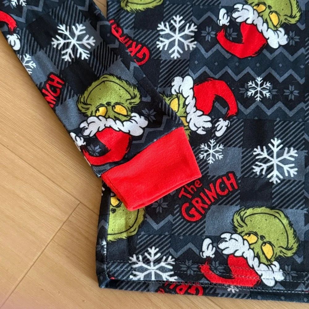 THE GRINCH BOYS SNUG FIT SOFT LONG SLEEVE TOP & BOTTOM 2-PIECE PAJAMA SET SZ: 10